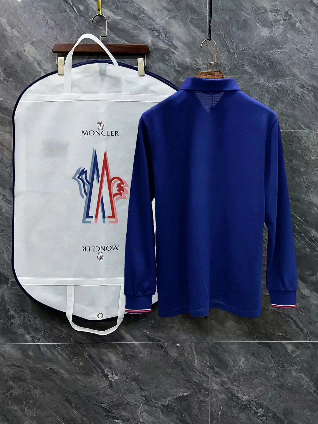 MONCLER/ SS Polo 。 T . . ! Piquet , “ ”。 . , , logo ， ， ， ， ， ， 。 Black/White/ Size：M~3XL